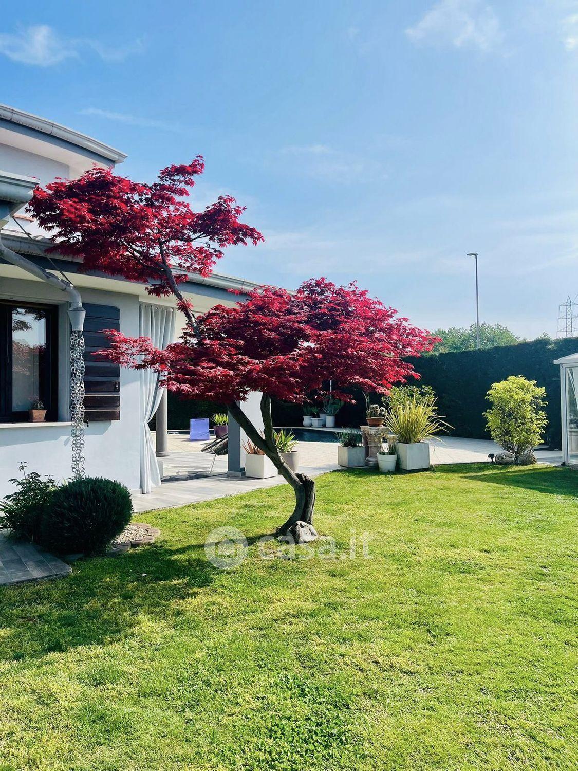 Villa in Via Torino