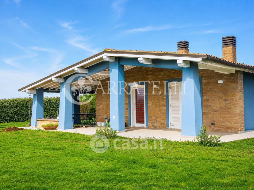 Villa in Strada del Tirreno — foto 15 di 29