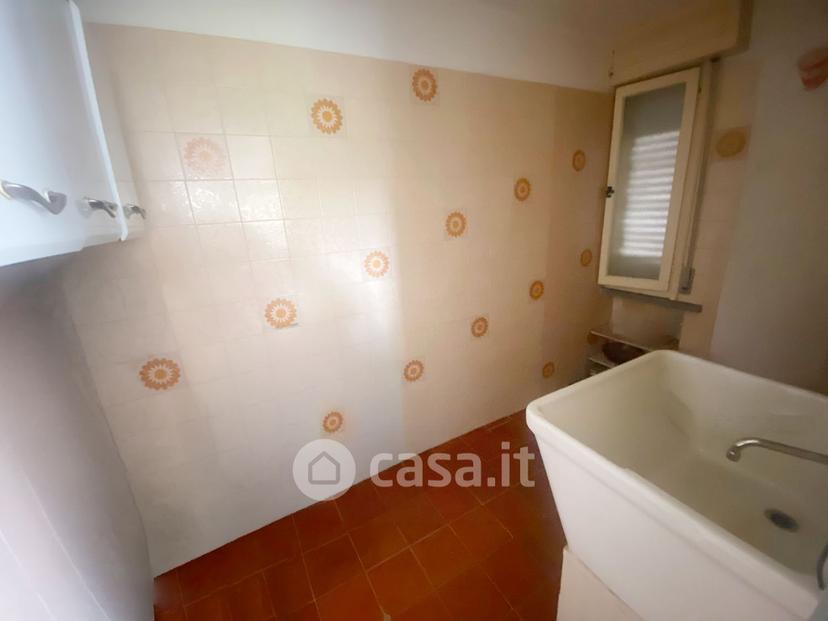 Quadrilocale in Via A. Canepari 9 — foto 21 di 24