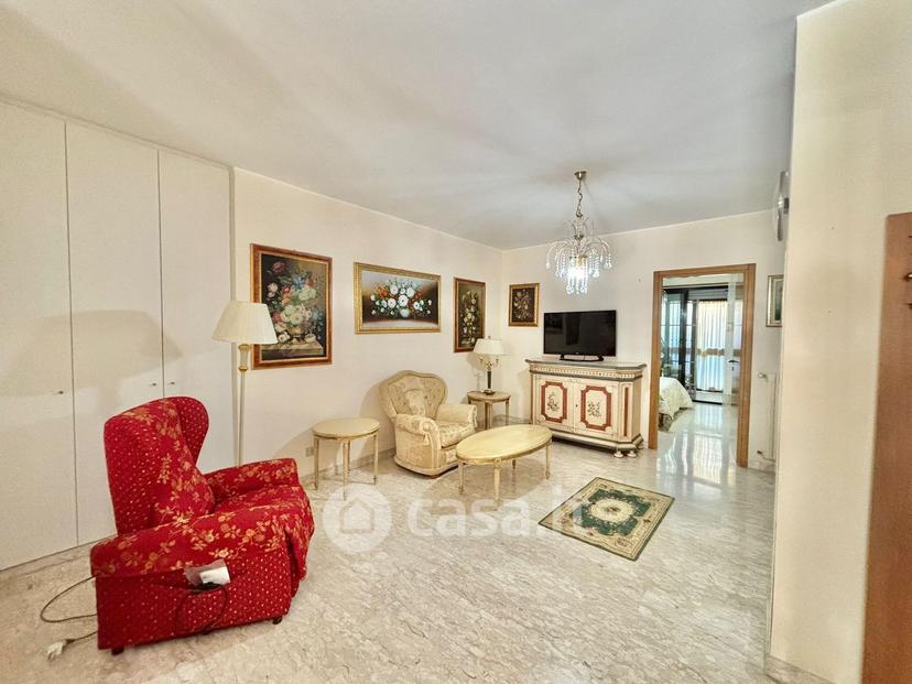 Bilocale in Via Vittorio Veneto 205 — foto 5 di 26