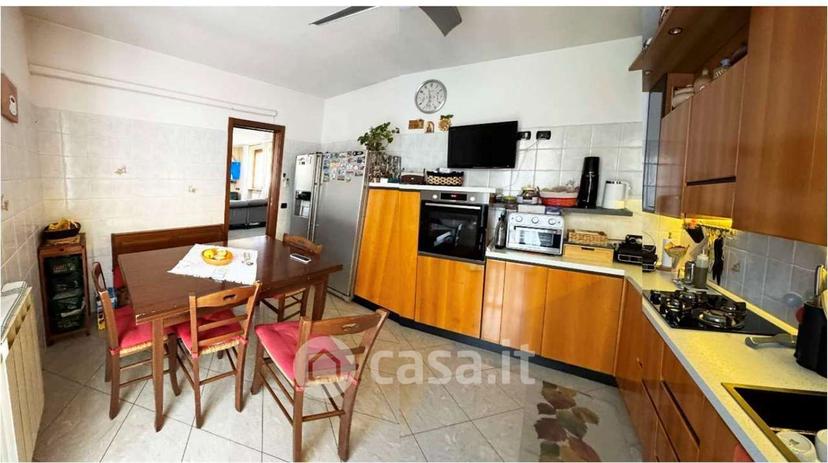 Quadrilocale in Via Pedretti 3 — foto 14 di 35