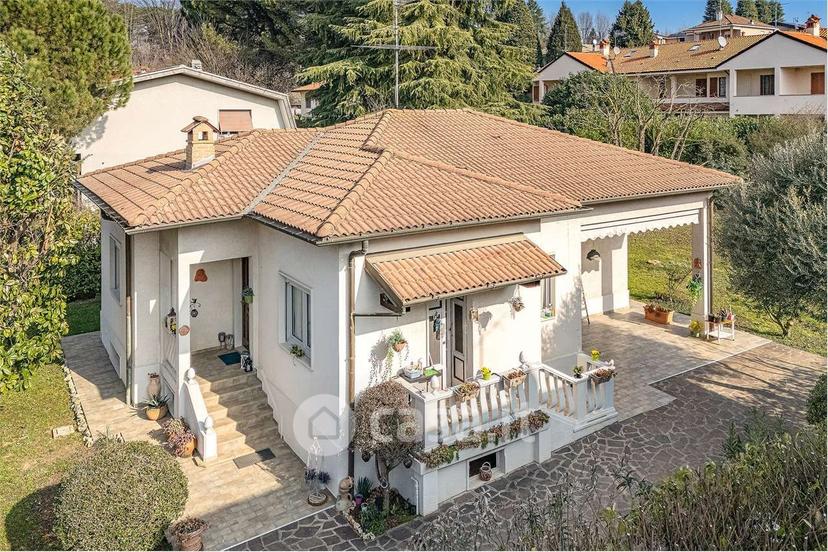 Villa in Via IV Novembre 16 — foto 11 di 23