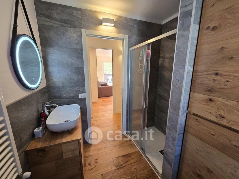 Trilocale in Via Adamello 34 — foto 11 di 39