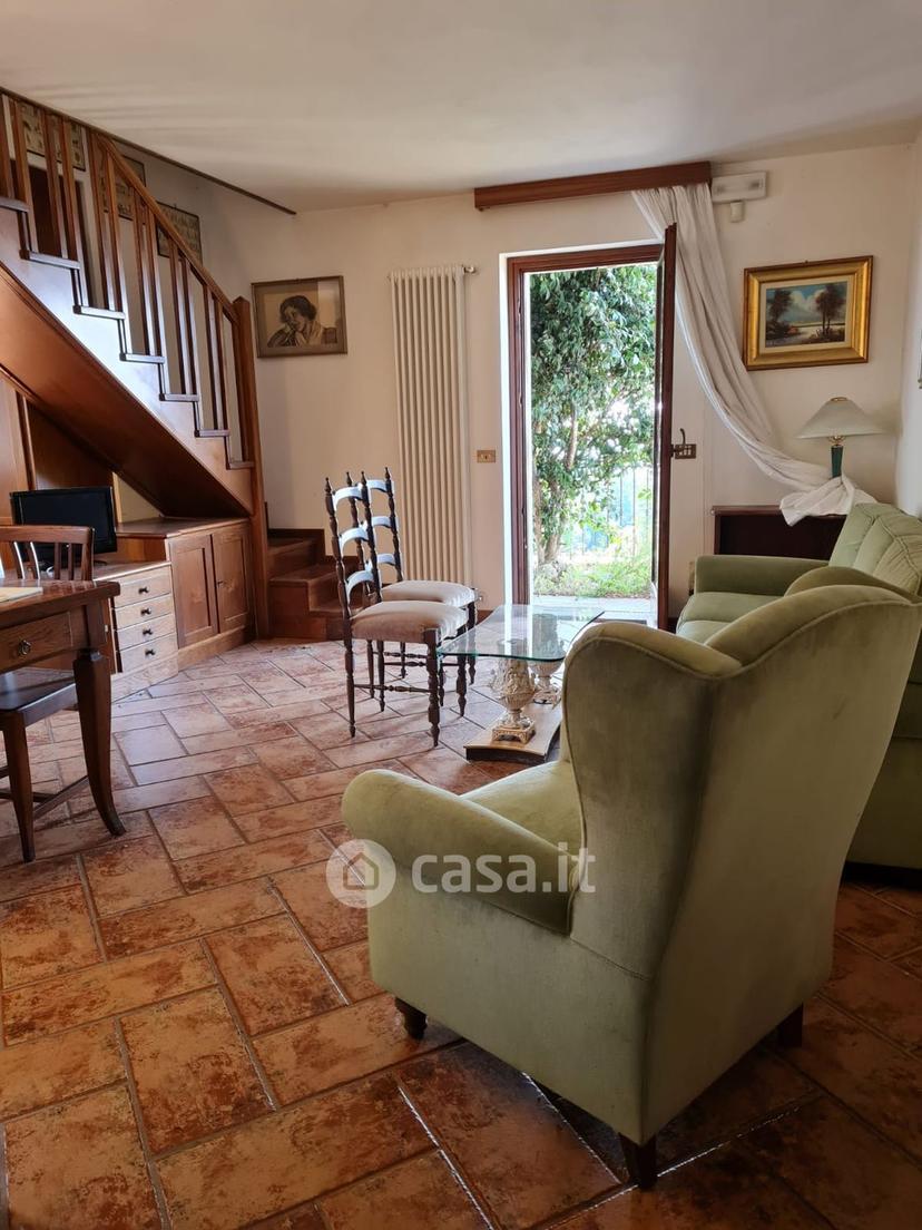 Villa in Via Fourmighè — foto 33 di 42