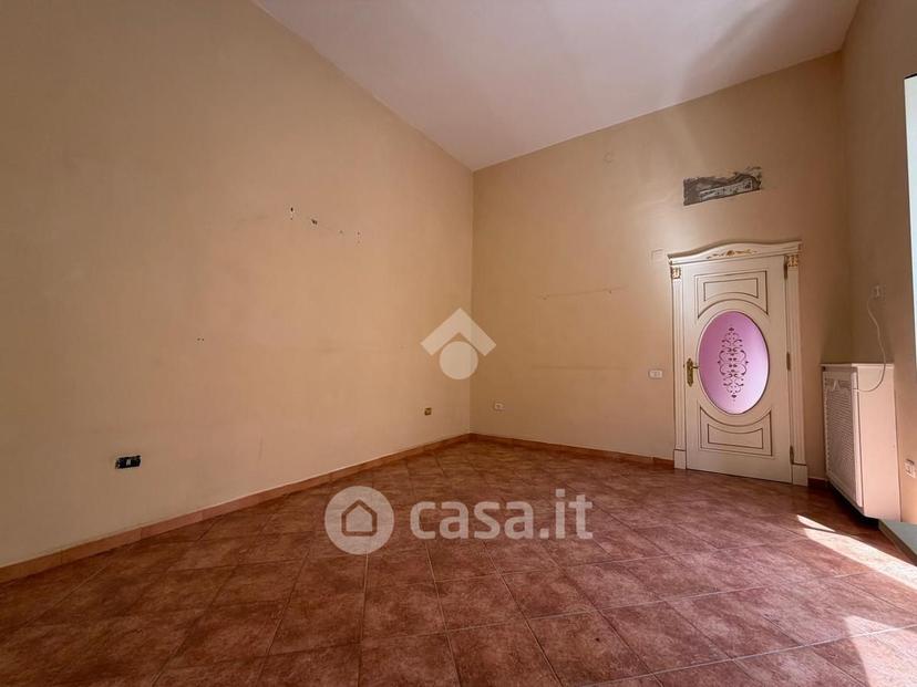 Trilocale in Salita Capodimonte 105 — foto 17 di 19