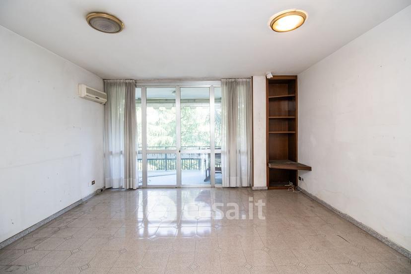 Appartamento in Via Volturno 80 — foto 14 di 43