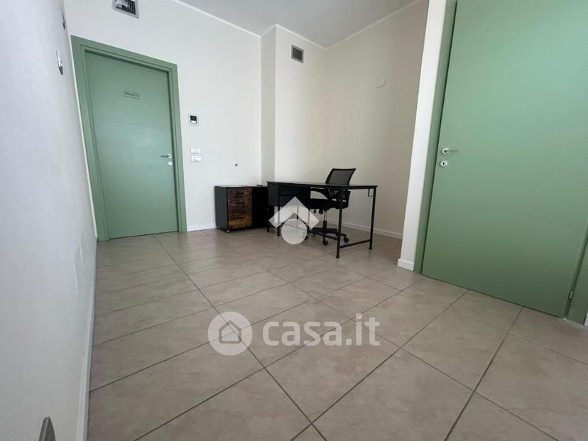 Quadrilocale in Via E. d'Arborea 116 — foto 11 di 32