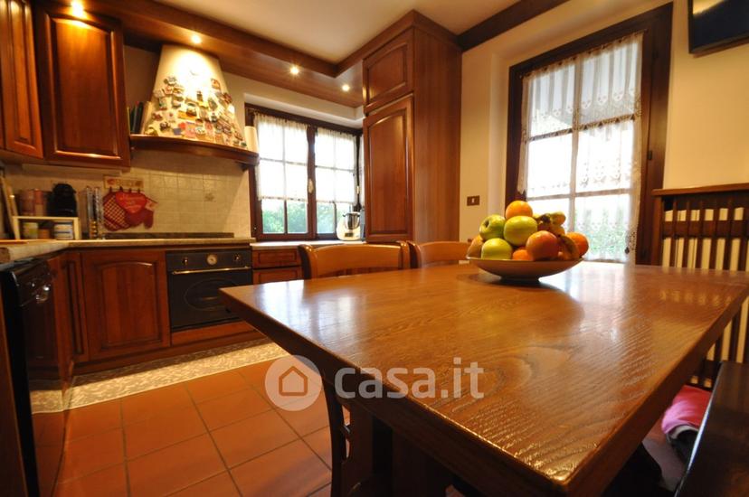 Villa in Via Leonardo da Vinci 35 — foto 33 di 42