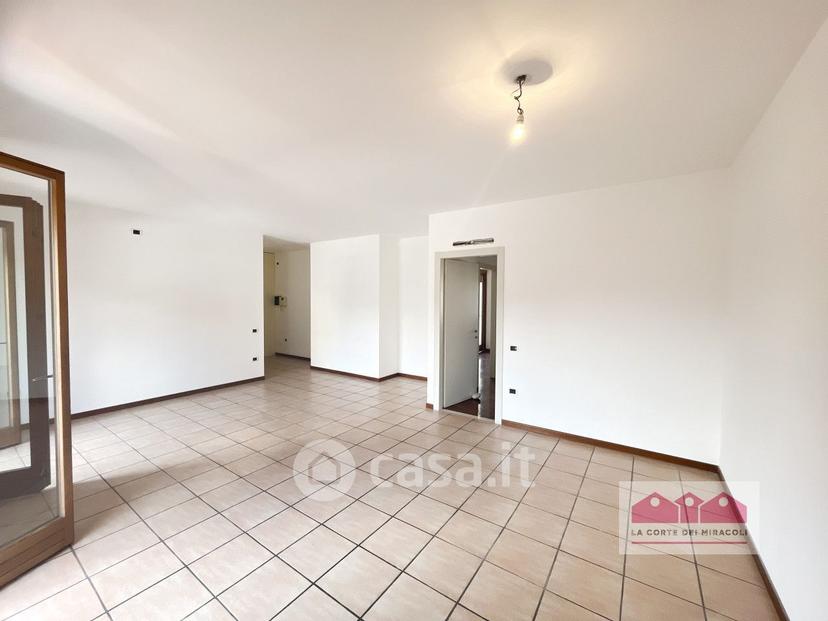 Quadrilocale in Via Cereda 333 — foto 2 di 27