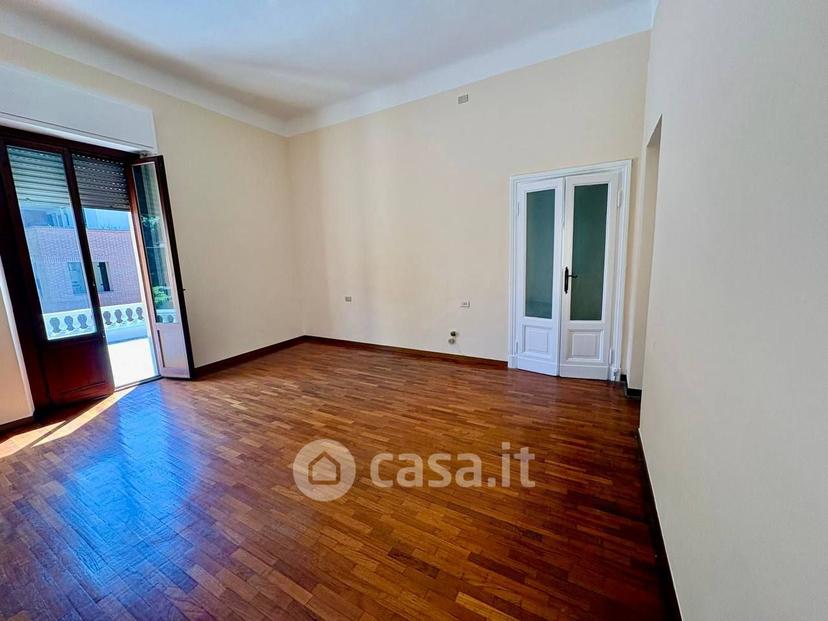 Villa in Via Vittorio Alfieri 2 — foto 16 di 78
