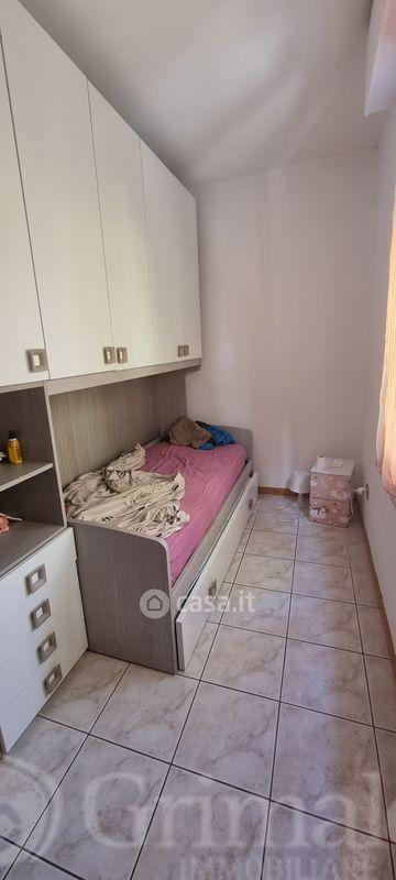 Trilocale in Via Enrico Mattei 27 — foto 9 di 25