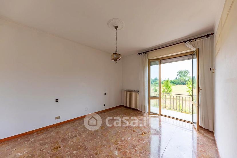 Villa in Via Monte Nevoso 10 — foto 21 di 49