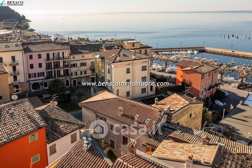 Villa in Lungo Lago Regina Adelaide — foto 12 di 16