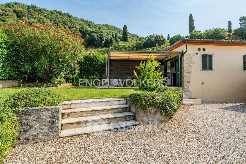 Villa in Via Roma — foto 20 di 20