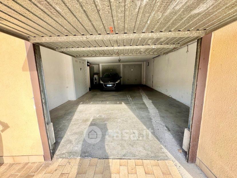 Trilocale in Via Cantalupo 50 — foto 14 di 39