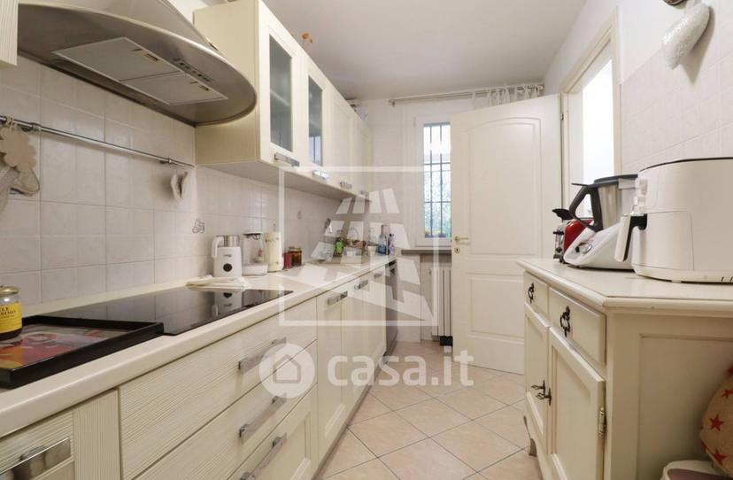 Villa in Via Gianni Rodari 16 — foto 41 di 89