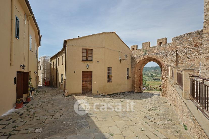 Quadrilocale in Via dei Frantoi — foto 12 di 16