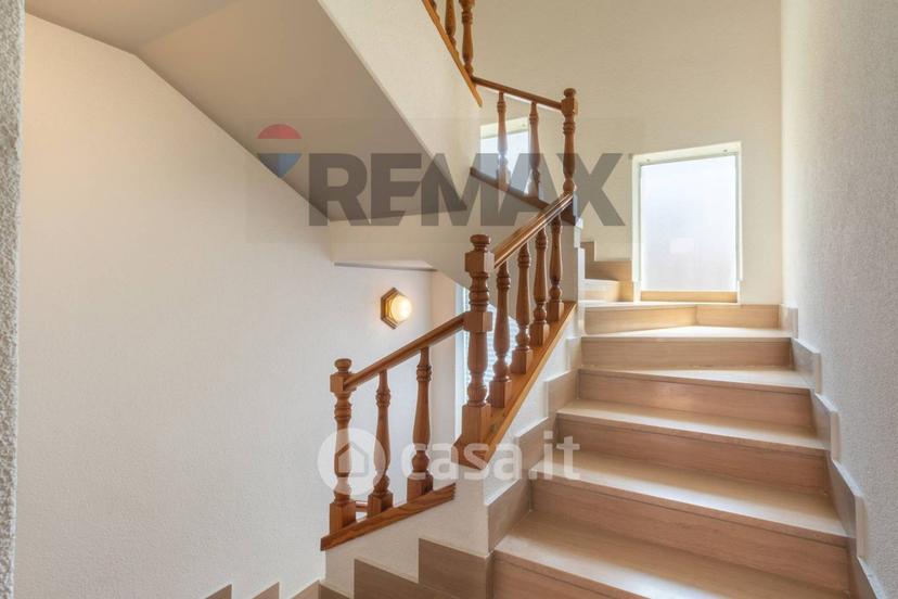 Villa in Via Bartolomeo Colleoni 10 — foto 29 di 46