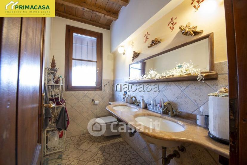 Villa in Via Montemaderno 8 — foto 22 di 30
