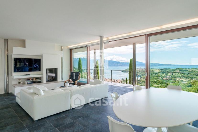 Villa in Via Bocca di Croce — foto 10 di 21