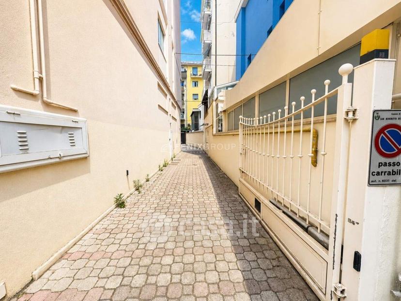 Trilocale in Via Alessandro Volta 109 — foto 3 di 41