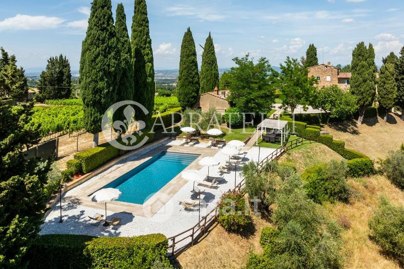 Villa in Via della Rocca 6 — foto 3 di 51