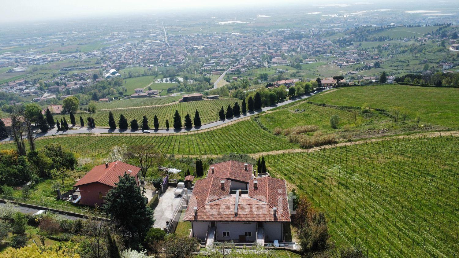 Trilocale in Località Codera