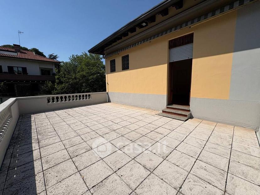 Villa in Via Vittorio Alfieri 2 — foto 10 di 78