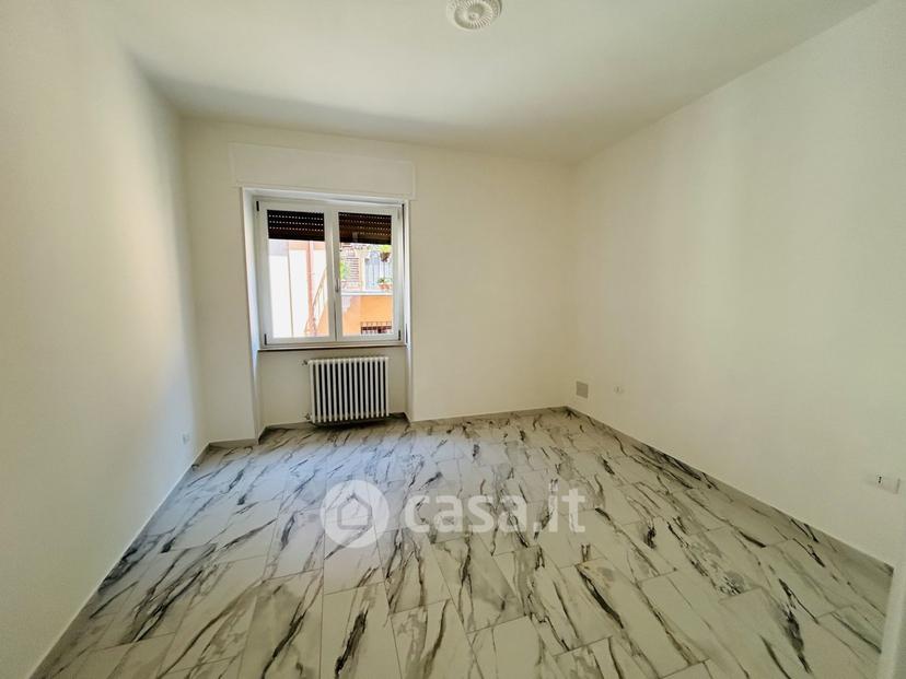 Trilocale in Via Confalonieri — foto 13 di 24