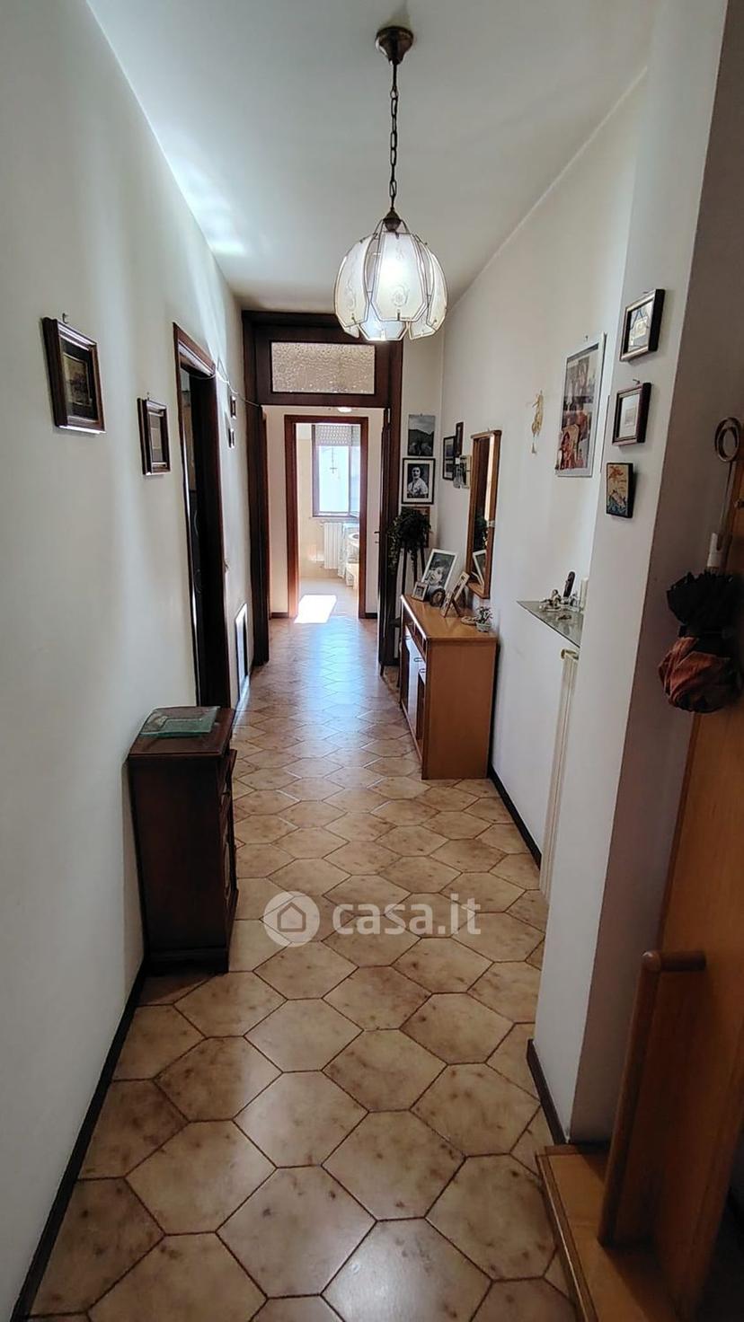 Trilocale in Via Umberto I 15 — foto 5 di 19