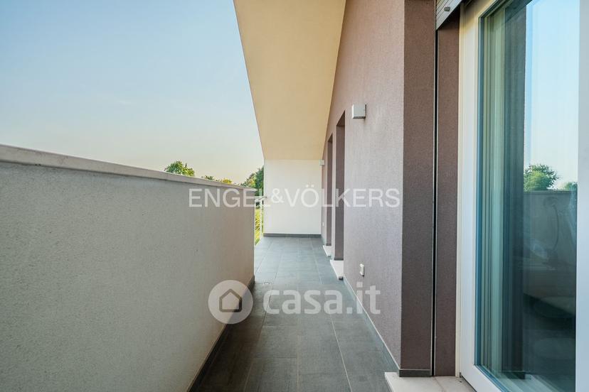 Villa in Via Alessandro Volta 22 — foto 43 di 44