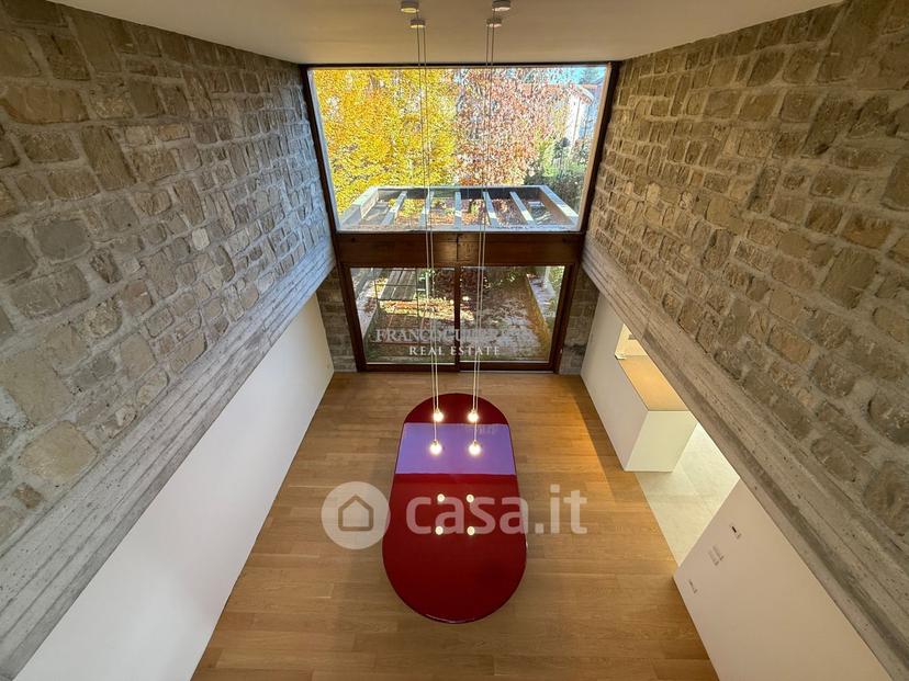 Villa in Via Alcide de Gasperi — foto 5 di 38