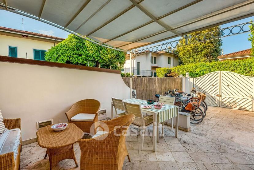 Villa in Via Piave — foto 16 di 18