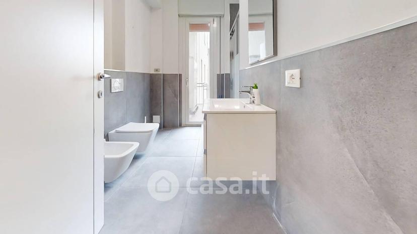 Stanza in Via Pietro Bembo 40 — foto 2 di 12