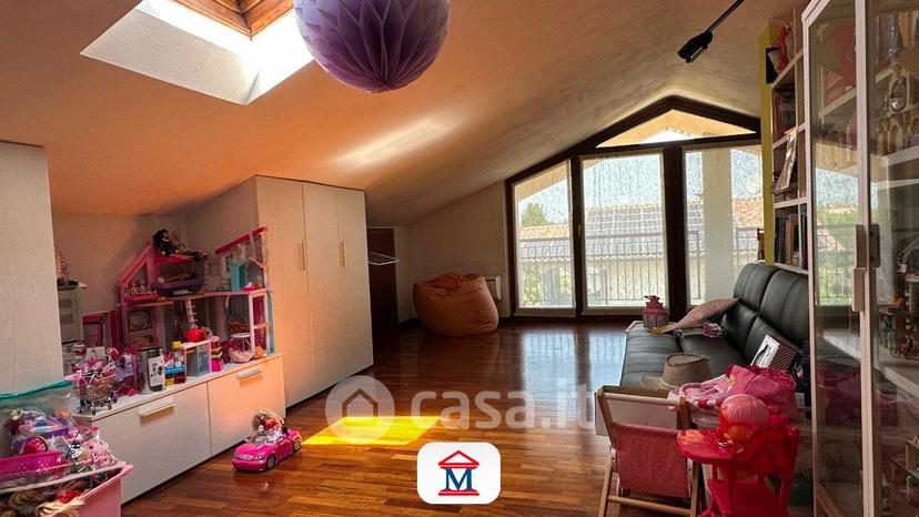 Quadrilocale in Via Giosuè Carducci — foto 24 di 27