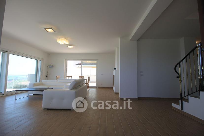 Villa in Contrada San Silvestro — foto 34 di 45