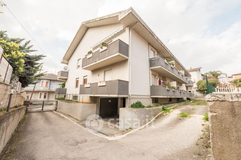 Quadrilocale in Via Monte Saraceno — foto 30 di 34
