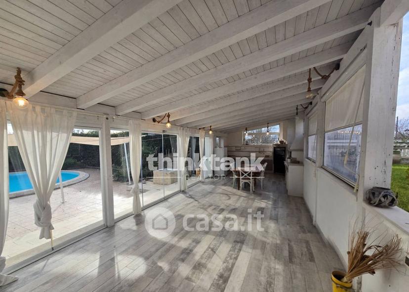 Villa in Via del Giglio — foto 4 di 41