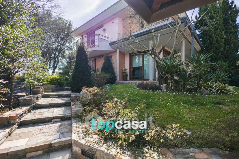 Villa in Via Eugenio Villoresi 62 — foto 28 di 40