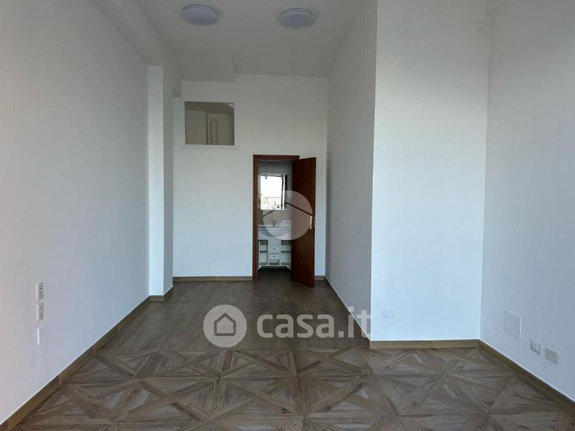 Monolocale in Piazza Duca degli Abruzzi 1 — foto 17 di 22