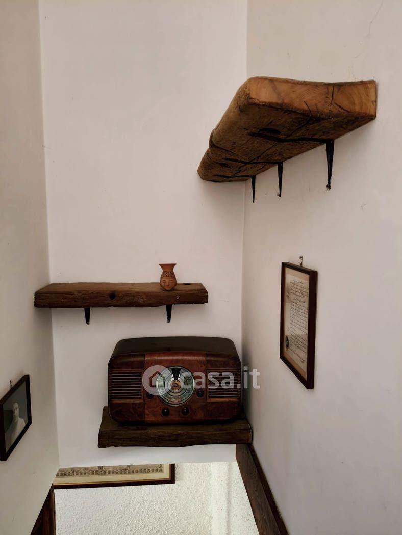 Villa in Strada Aquilano — foto 20 di 52