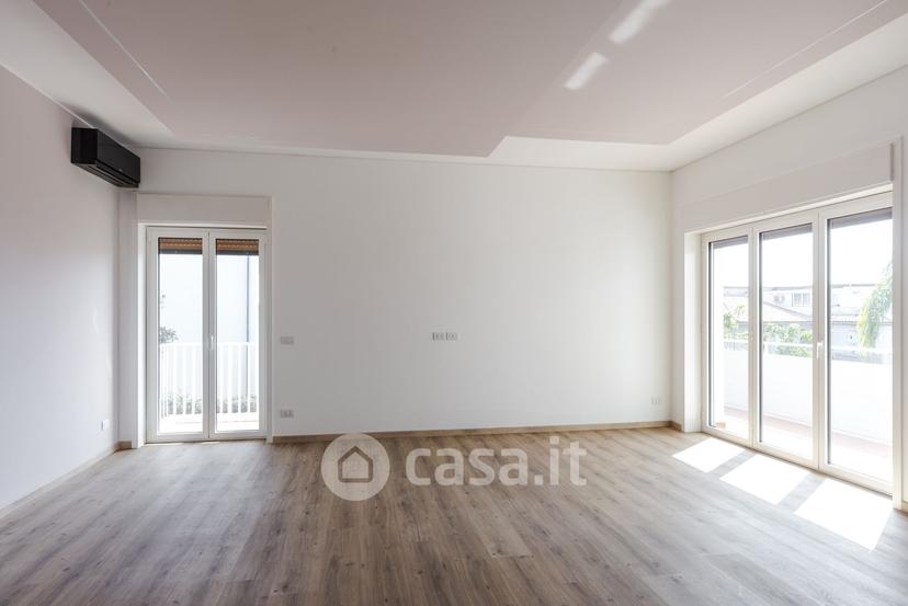 Appartamento in Via Livorno 3 — foto 13 di 33