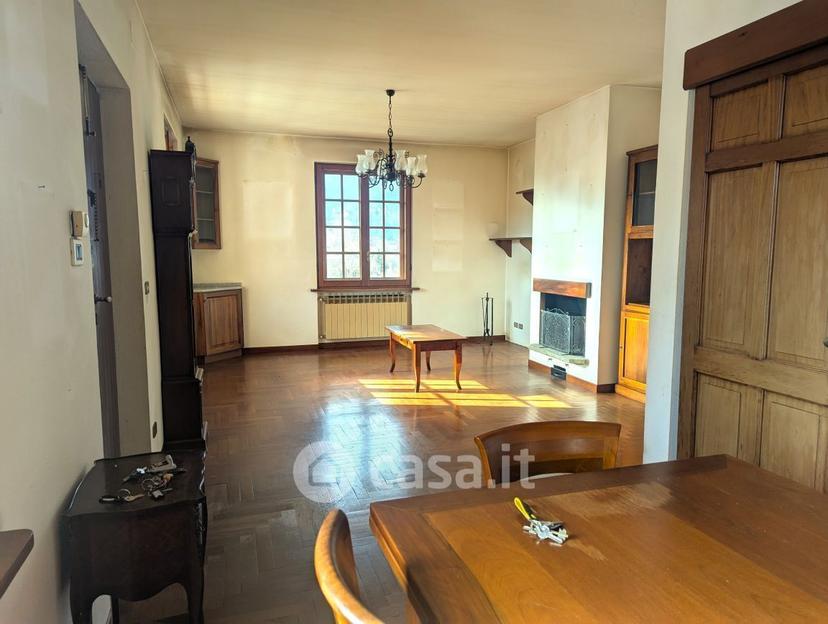 Appartamento in Via Pratopriore 14 — foto 4 di 35