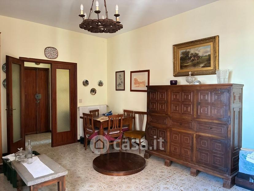 Trilocale in Via Antonio Gramsci — foto 12 di 19