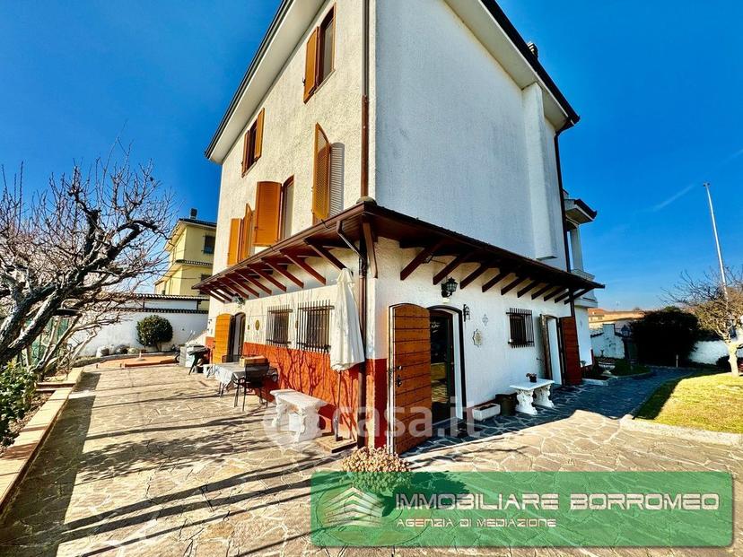 Villa in Via Adige — foto 23 di 45