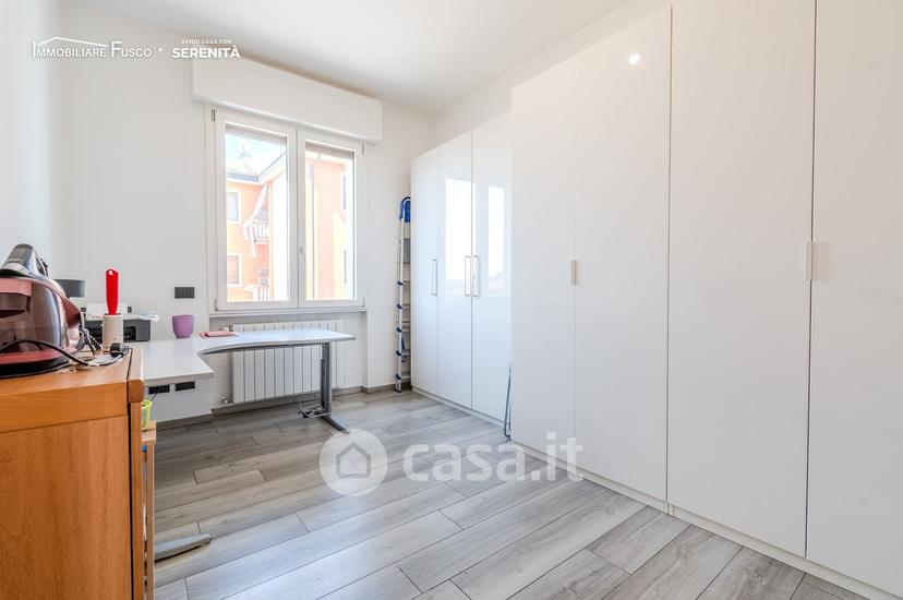 Trilocale in Via Giovanni Pascoli 8 — foto 15 di 28