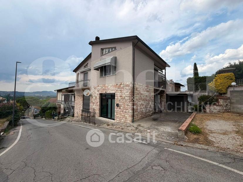 Villa in Via Mario Angeloni 1 — foto 14 di 50