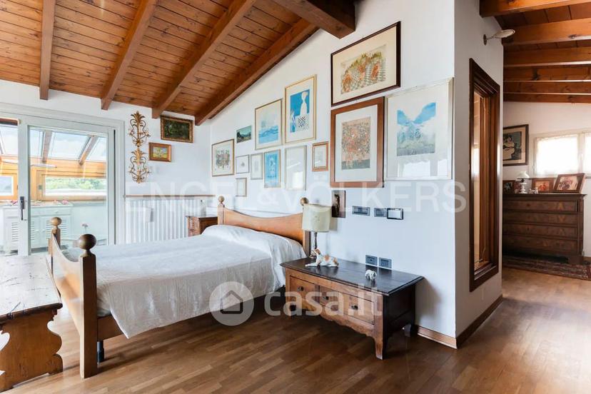 Villa in Via Venti Settembre 43 — foto 21 di 25
