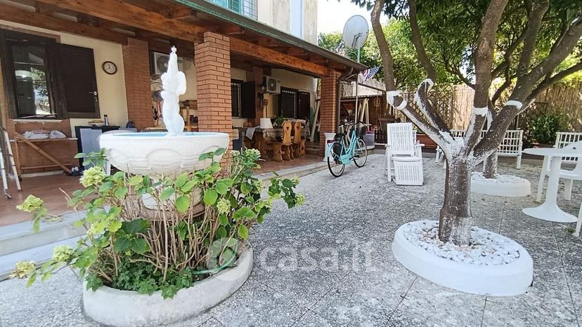 Villa in Viale Pietro Fedele 162 — foto 30 di 35