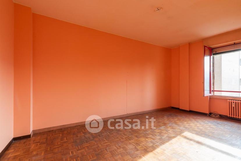 Bilocale in Via Sulmona 11